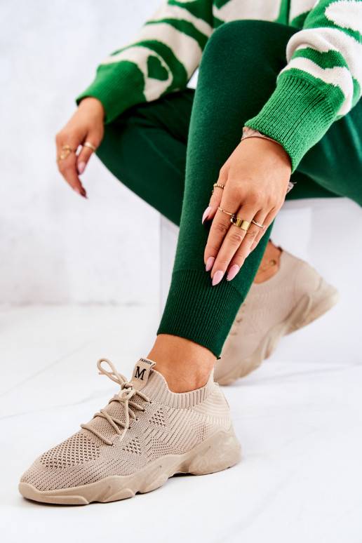 Topánky v športovom štýle Tenisky... Topánky v športovom štýle Tenisky...