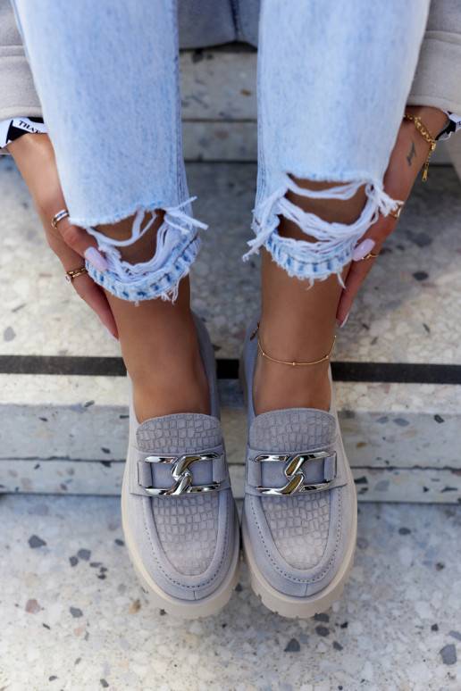 Módne topánky vyrobené zo semišovej...