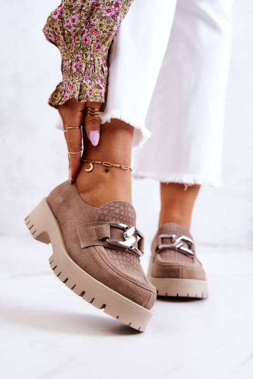 Módne semišové topánky béžovej farby...