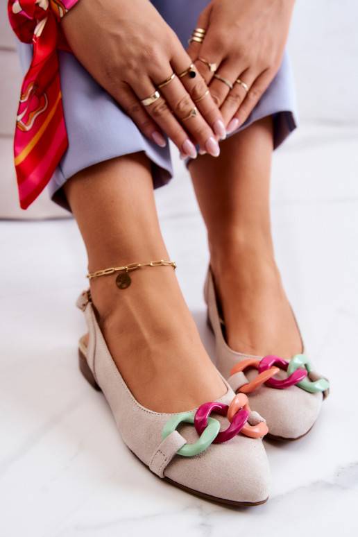 Semišové balerínky s retiazkami... Semišové balerínky s retiazkami...