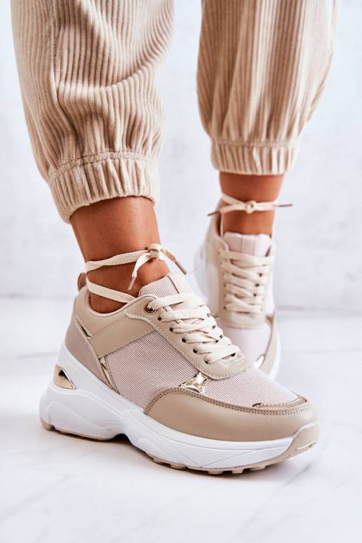 Lesklá športová obuv s béžovou... Lesklá športová obuv s béžovou...