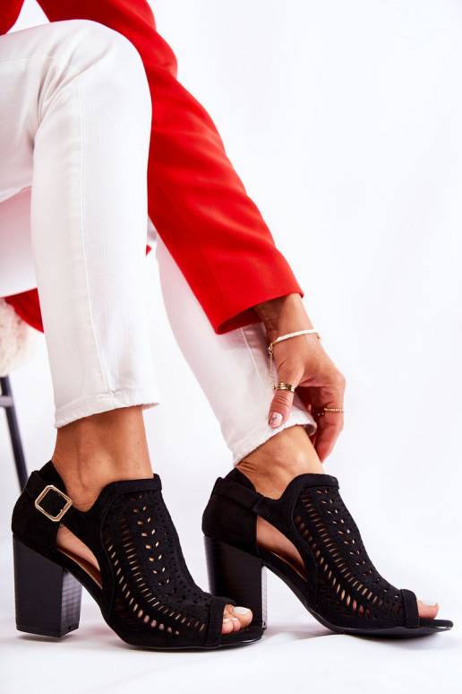 Dámske čižmy s motívmi Cut Out v... Dámske čižmy s motívmi Cut Out v...