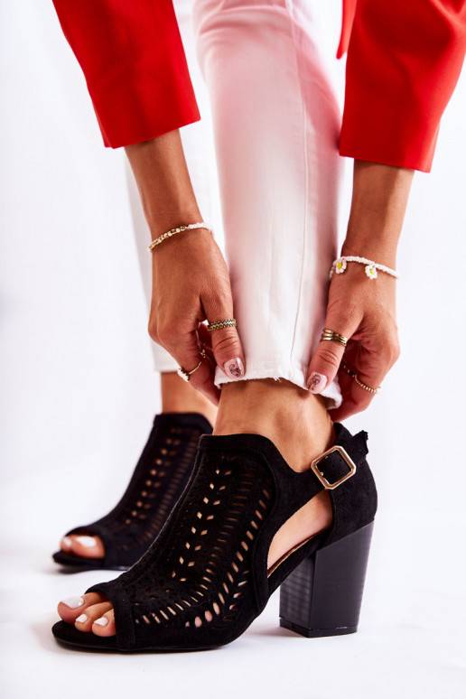 Dámske čižmy s motívmi Cut Out v... Dámske čižmy s motívmi Cut Out v...