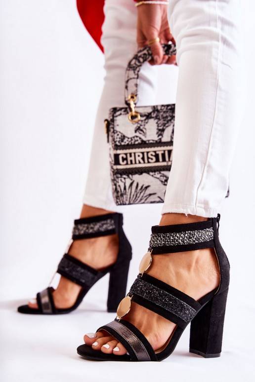 Dámske sandále na podpätku čiernej...