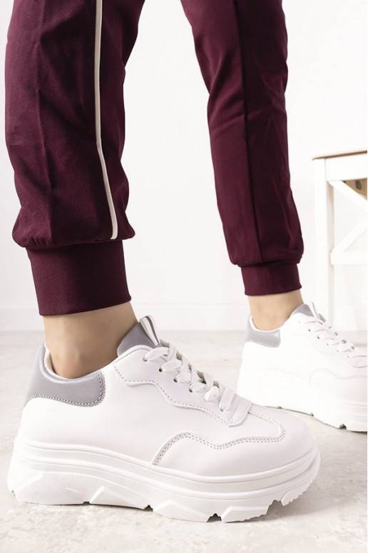 Biele športové topánky Biele športové topánky