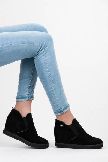 Semišové čierne Slip On... 2