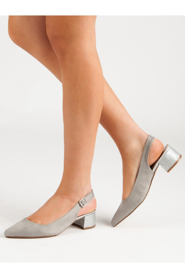 Topánky s lesklými...