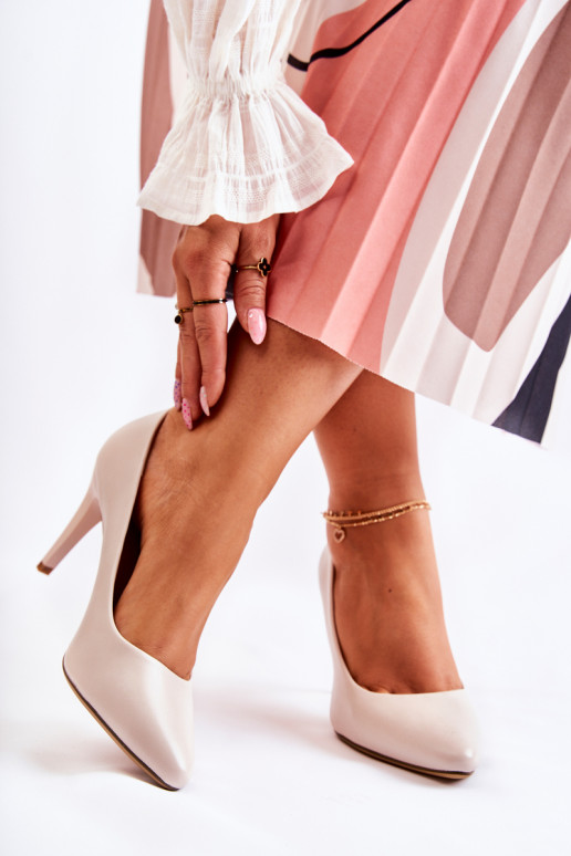 topánky na vysokom opätku v šedej... topánky na vysokom opätku v šedej...