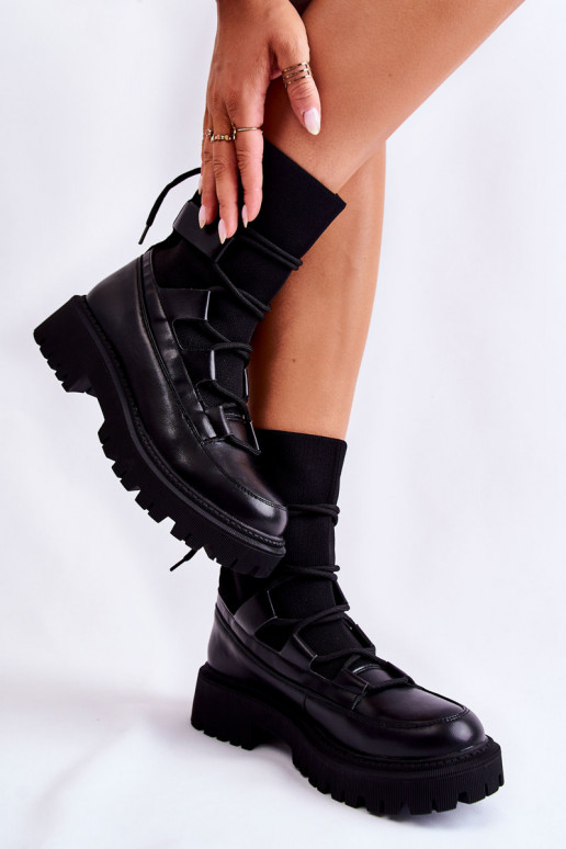 Čierne masívne čižmy s podrážkou... Čierne masívne čižmy s podrážkou...