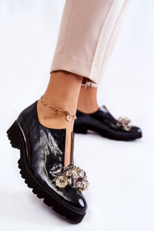 Dámske topánky s ornamentami a...