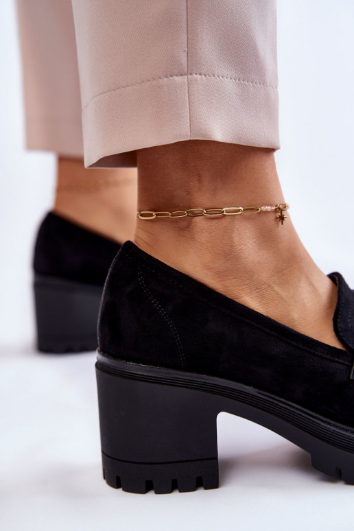 Semišové topánky na podpätku v... Semišové topánky na podpätku v...