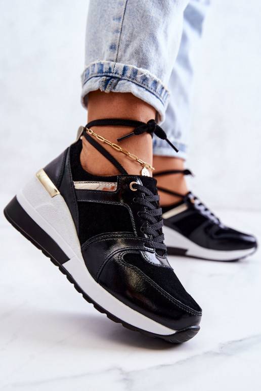 Čierno - biele športové topánky... Čierno - biele športové topánky...