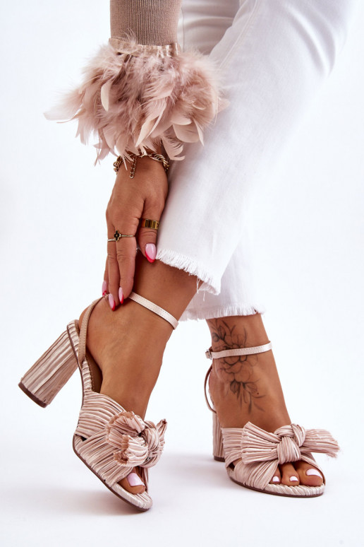 Callum vysoké opätky so stuhami zo...