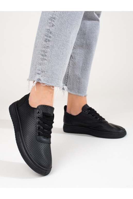 Čierna športovo - voľnočasová obuv...