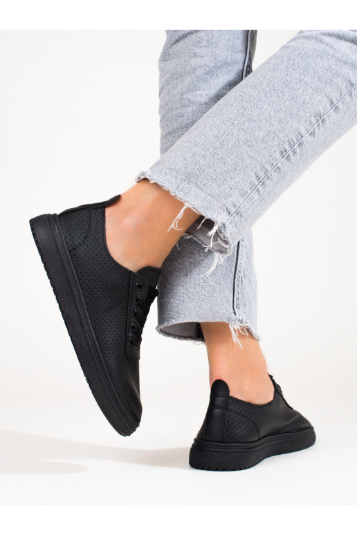 Čierna športovo - voľnočasová obuv...