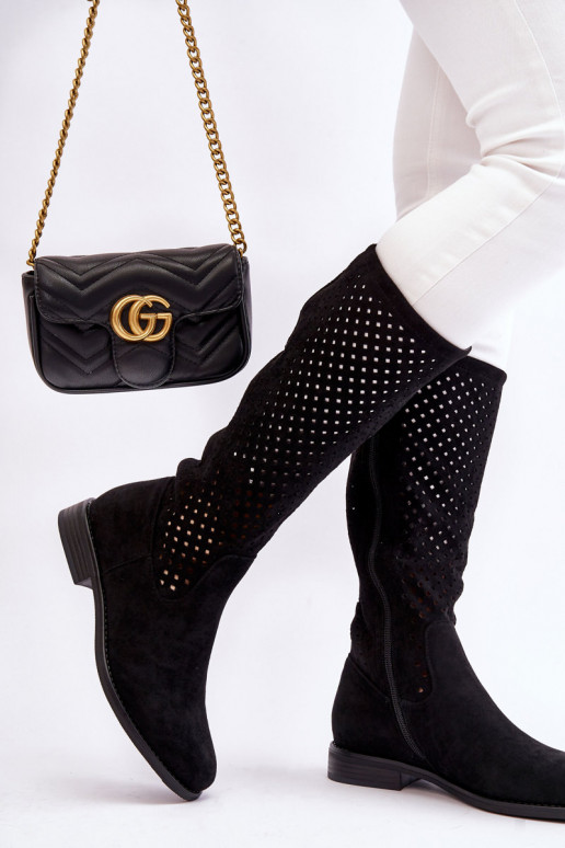 Semišové dlhé čižmy čiernej farby... Semišové dlhé čižmy čiernej farby...