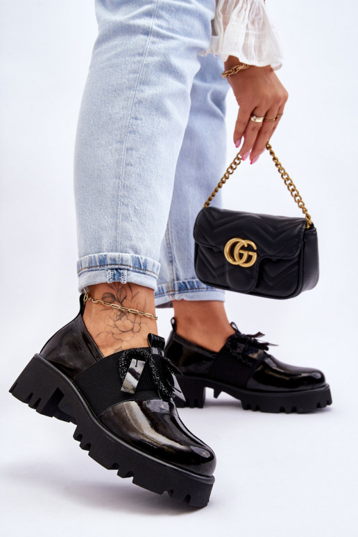 Topánky s efektom čierneho laku s... Topánky s efektom čierneho laku s...