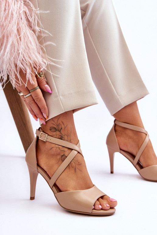 Vysoké podpätky s tenkými podpätkami... Vysoké podpätky s tenkými podpätkami...