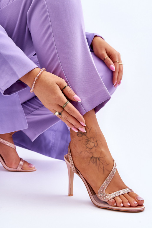 Sandále v elegantnom štýle s... Sandále v elegantnom štýle s...