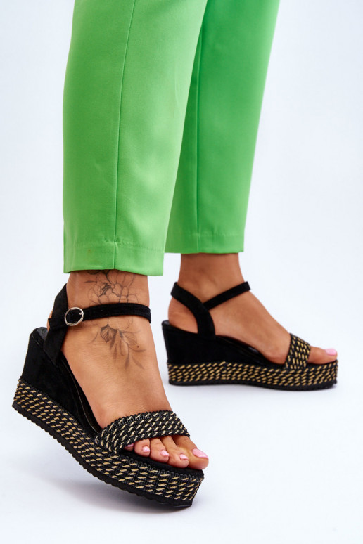 Sandále na platforme klasického... Sandále na platforme klasického...