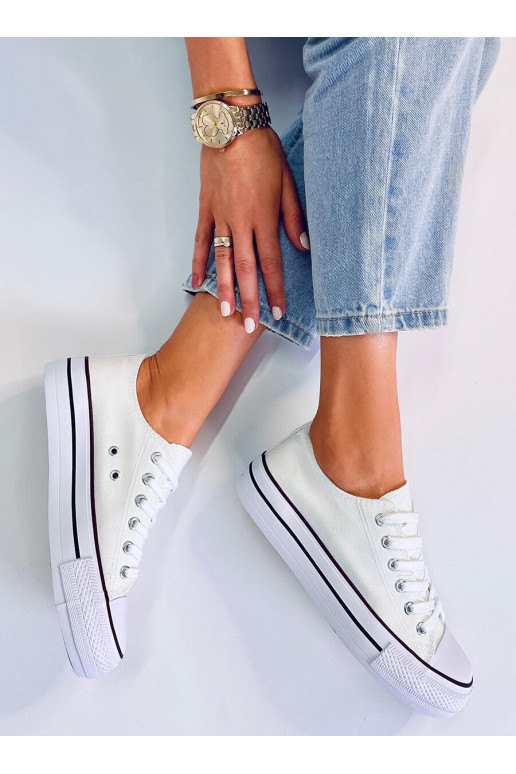 Klasický dámsky model tenisiek FARGIS...