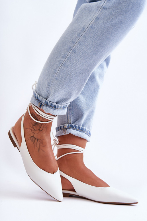 balerínky so šnúrkami v bielej farbe... balerínky so šnúrkami v bielej farbe...