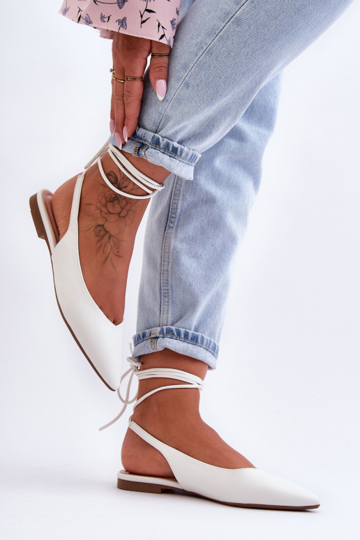 balerínky so šnúrkami v bielej farbe... balerínky so šnúrkami v bielej farbe...