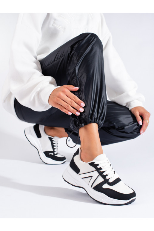 Športová obuv v bielej farbe Shelovet Športová obuv v bielej farbe Shelovet