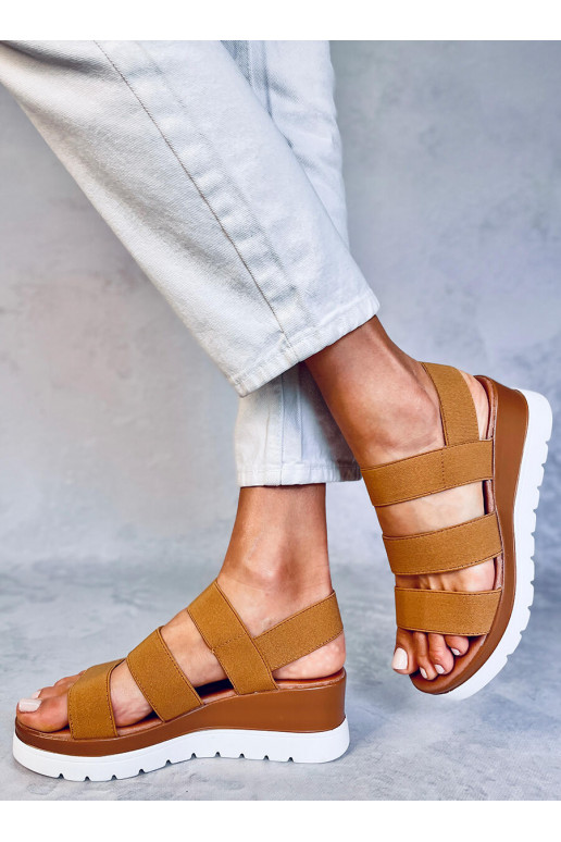 Sandále hnedej farby CREGGER CAMEL