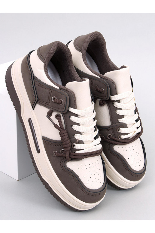 Tenisky model topánok so zvýšenou...