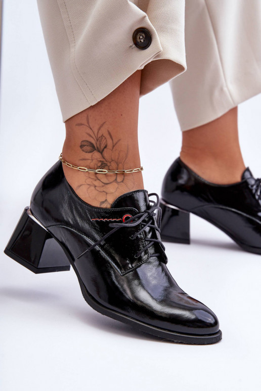 Lakované členkové čižmy na podpätku... Lakované členkové čižmy na podpätku...