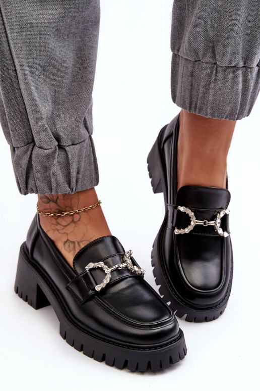 Mokasíny so širokým opätkom čiernej... Mokasíny so širokým opätkom čiernej...