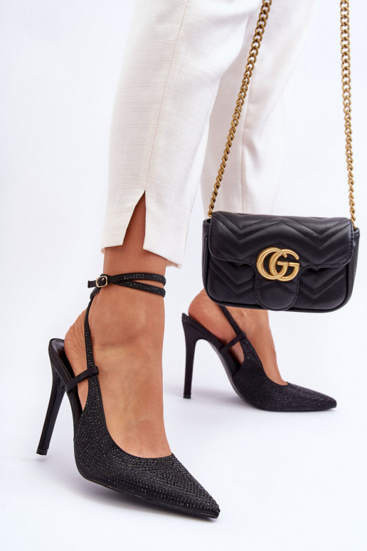 Klasický model topánok na vysokom... Klasický model topánok na vysokom...