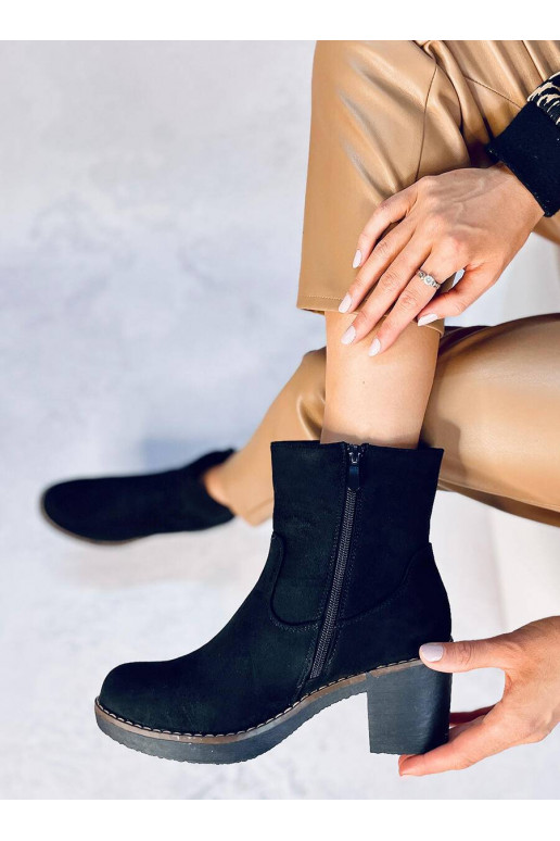 Topánky s gumovým podpätkom čiernej...