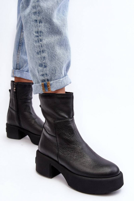 Čižmy na nízkom podpätku v čiernej farbe Lemar Volavola