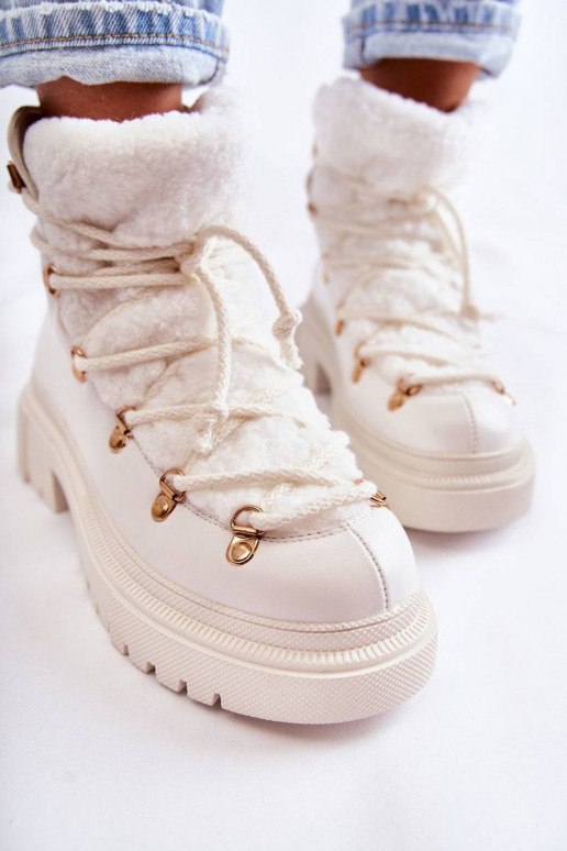 Vyhrievané čižmy v bielej farbe Arisa Vyhrievané čižmy v bielej farbe Arisa