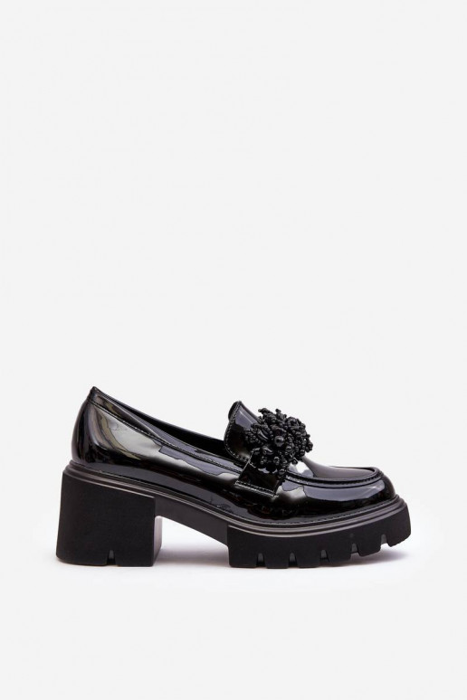 Dámske lakované topánky s ornamentami... Dámske lakované topánky s ornamentami...