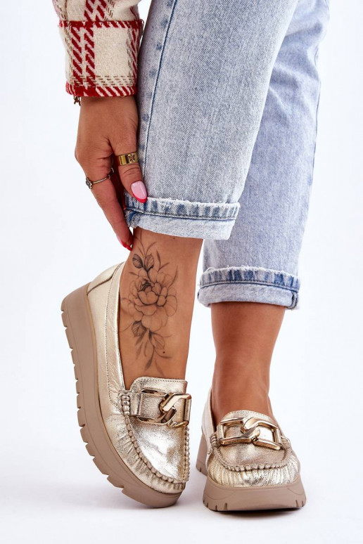 Zlaté zdobené mokasíny na platforme... Zlaté zdobené mokasíny na platforme...