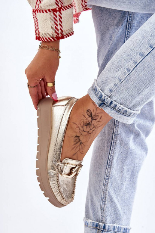 Zlaté zdobené mokasíny na platforme... Zlaté zdobené mokasíny na platforme...