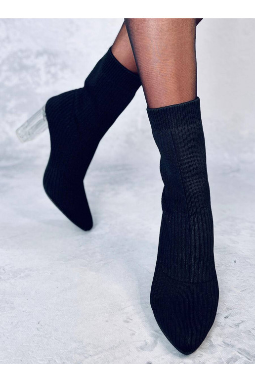 Štýlové čižmy s priehľadným podpätkom...