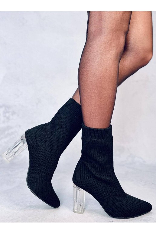 Štýlové čižmy s priehľadným podpätkom...