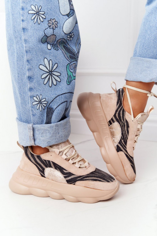 Topánky v športovom štýle s... Topánky v športovom štýle s...