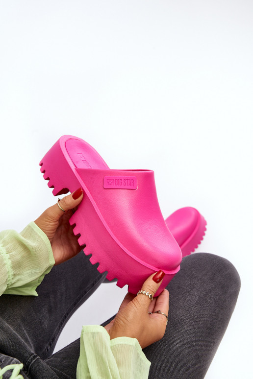 Papuče s trendy masívnou podrážkou... Papuče s trendy masívnou podrážkou...