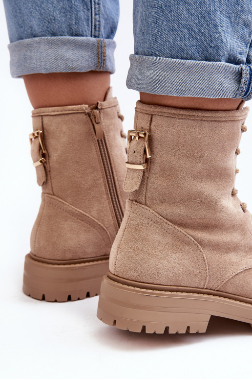 Členkové čižmy so zipsom v... Členkové čižmy so zipsom v...