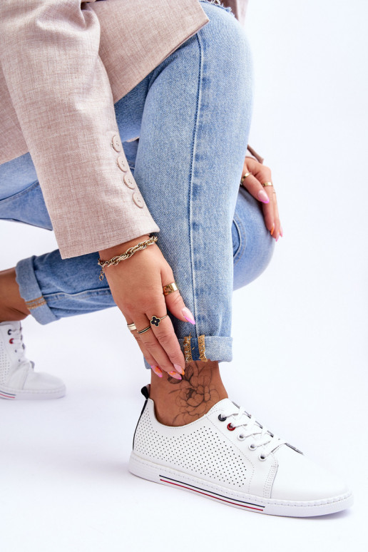 Voľnočasová obuv bielej farby S.Barski