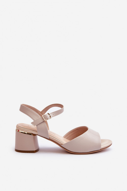 Dámske sandále na nízkom podpätku... Dámske sandále na nízkom podpätku...