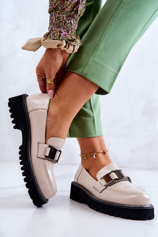 Topánky s lakovaným koženým efektom...