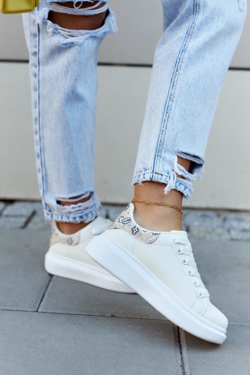 Klasický model topánok športového...