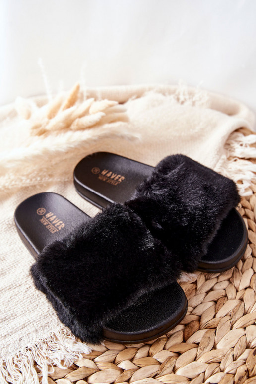 Papuče s kožušinkou v čiernej farbe... Papuče s kožušinkou v čiernej farbe...
