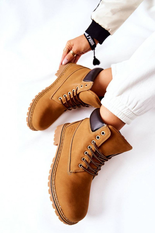 Topánky sú vyteplené béžovej farby Crush